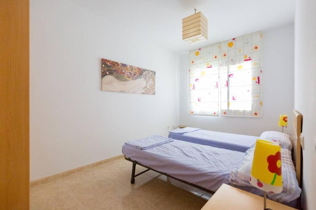 La Rapita - Apartamento De Dos Dormitorios Con Piscina Comunitaria Alcanar Zewnętrze zdjęcie